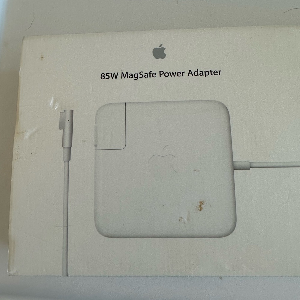 85W Mag Safe Power Adapter Apple